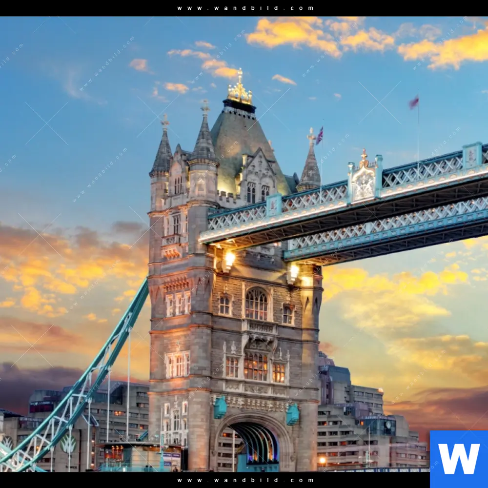 Leinwandbild | Tower Bridge im Abendglanz | Hochformat - Image 4