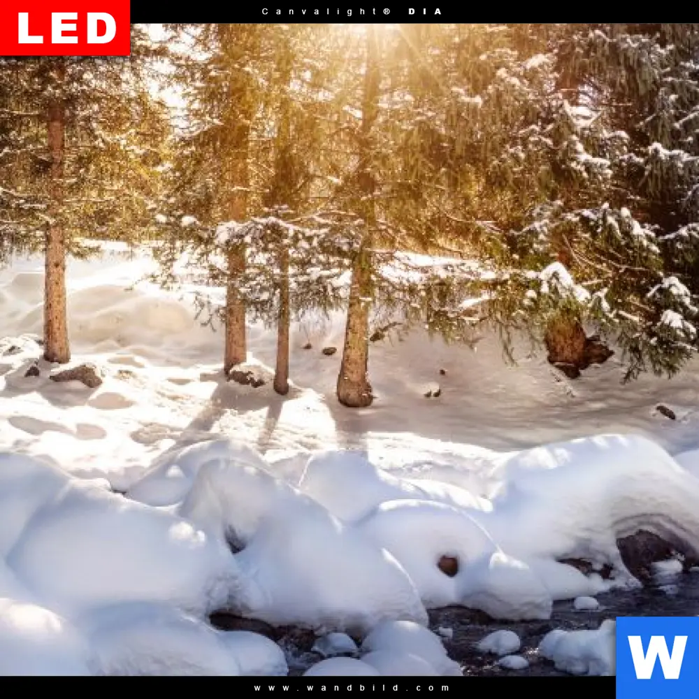 Canvalight® Leuchtbild | Schneebedeckte Landschaft am Fluss | Querformat - Image 4
