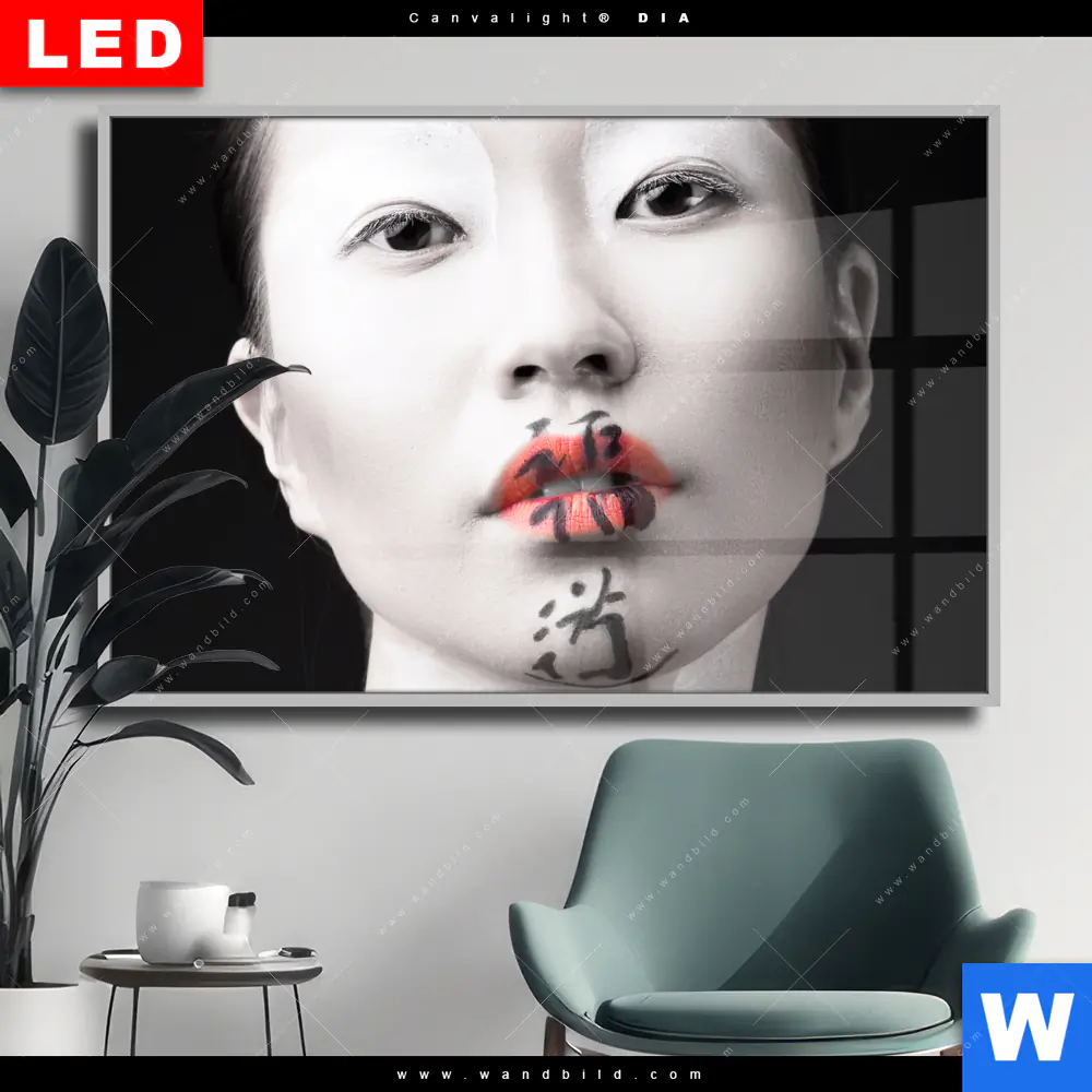 Wechselmotiv Acrylglas Canvalight® DIA | Asiatische Schönheit | Querformat