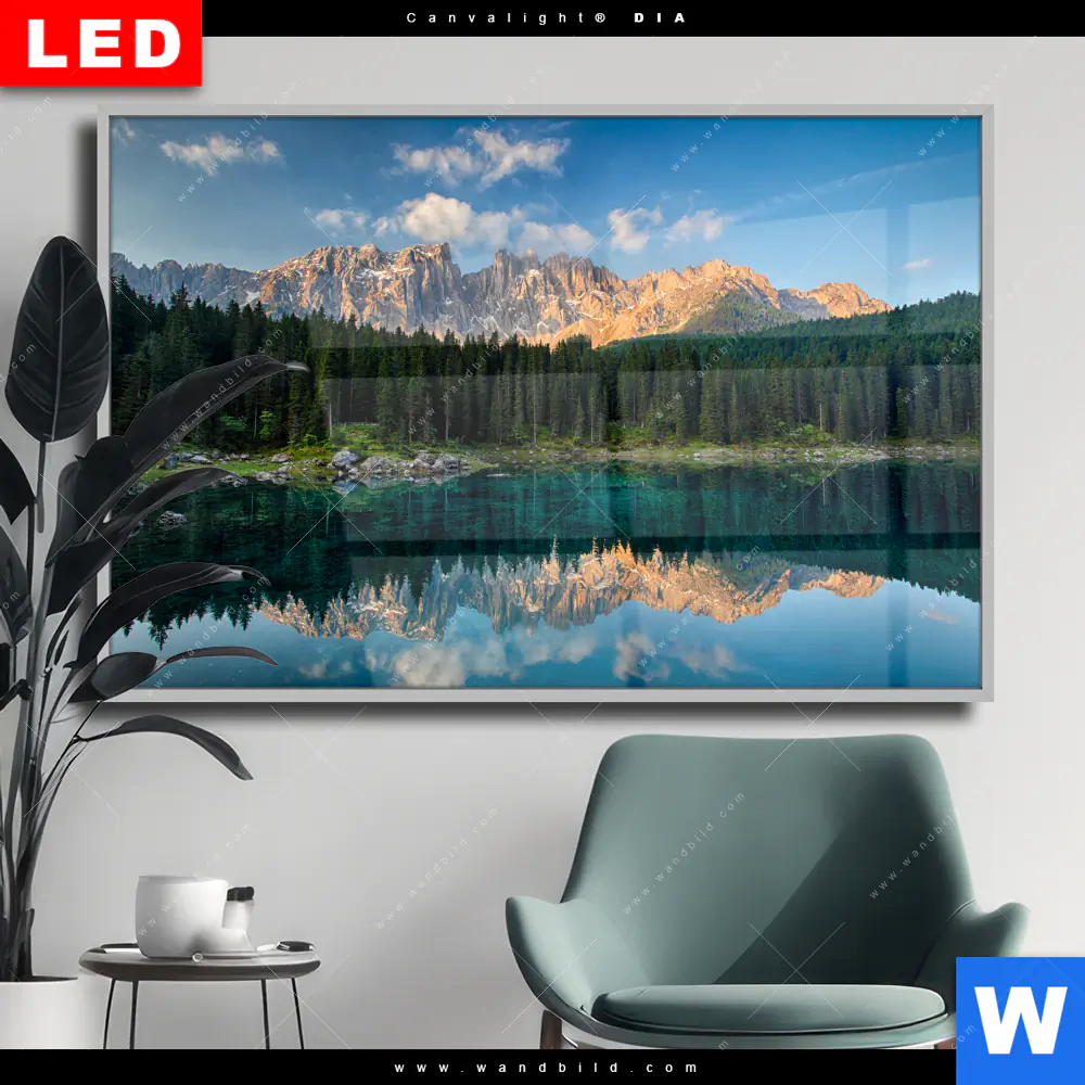 Wechselmotiv Acrylglas Canvalight® DIA | Bergsee im Wald | Querformat