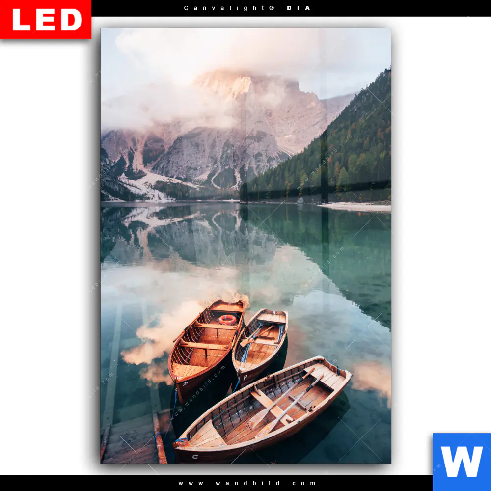 Wechselmotiv Acrylglas Canvalight® DIA | Boote im Bergsee | Hochformat - Image 2