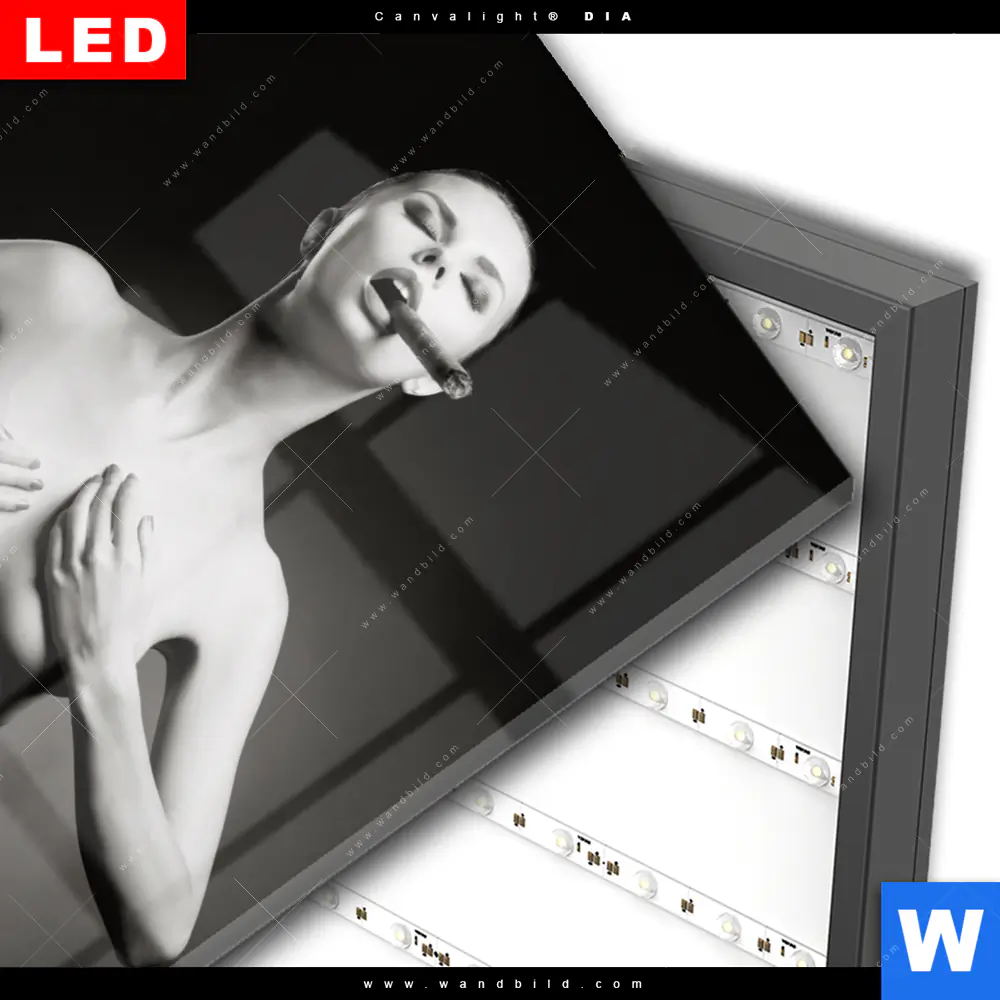 Wechselmotiv Acrylglas Canvalight® DIA | Dame mit Zigarre | Hochformat - Image 3