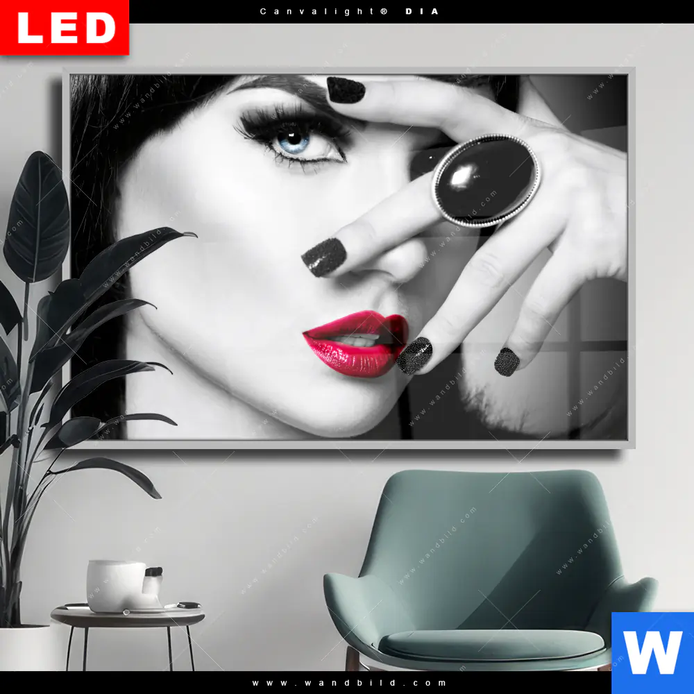 Wechselmotiv Acrylglas Canvalight® DIA | Schöne Geheimnisvolle | Querformat