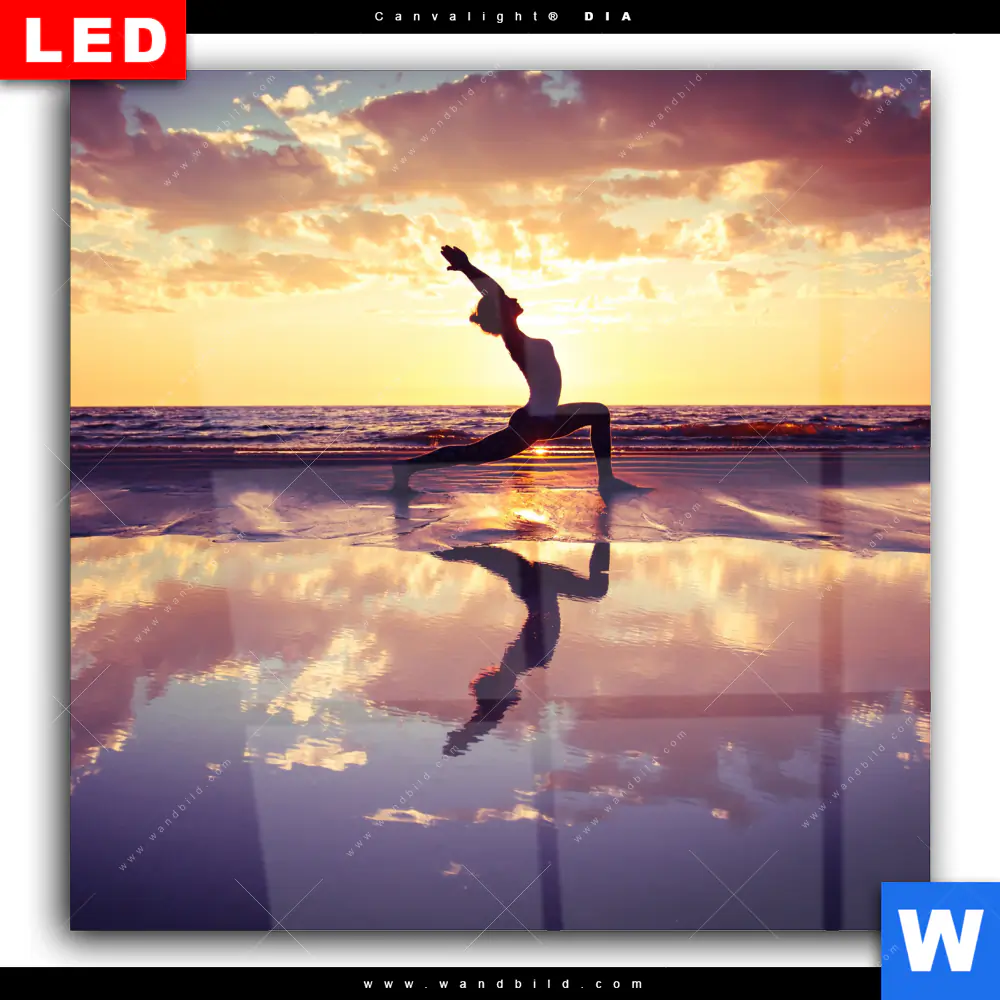 Wechselmotiv Acrylglas Canvalight® DIA | Yoga am lila Strand | Quadrat - Image 2