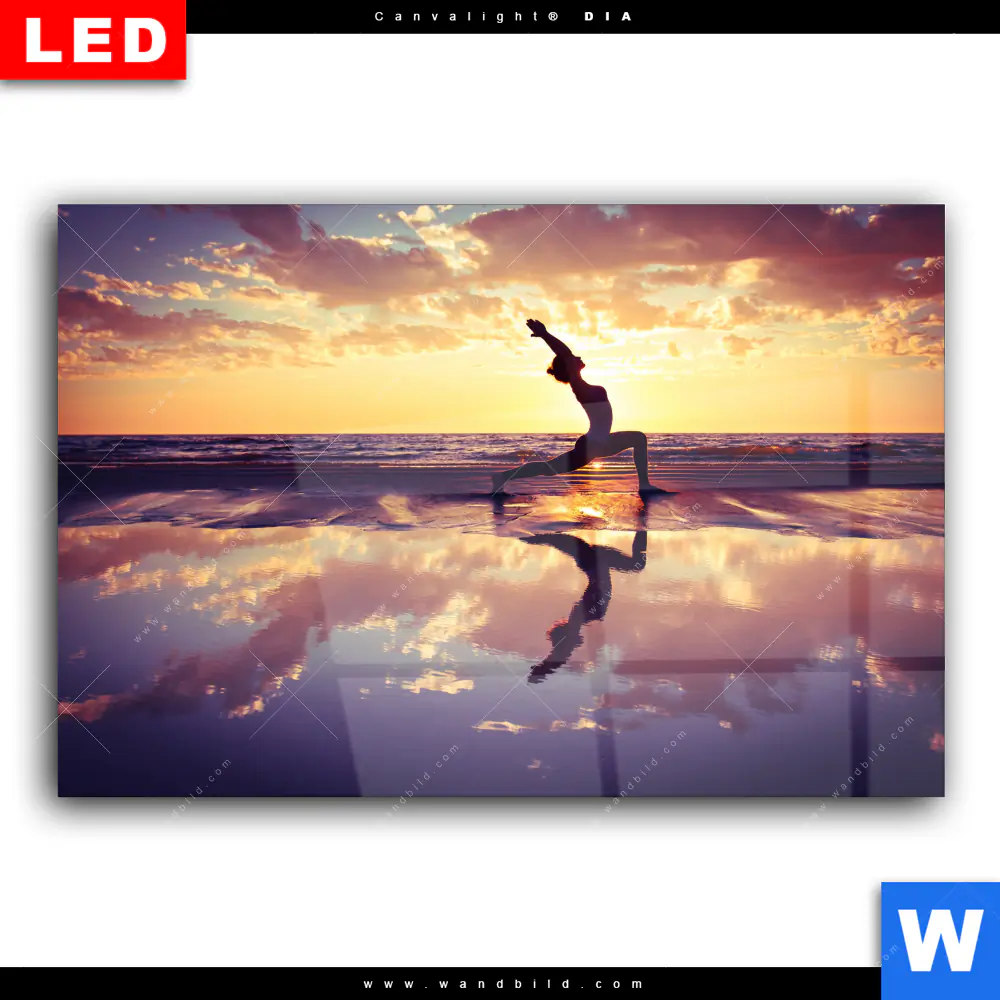 Wechselmotiv Acrylglas Canvalight® DIA | Yoga am lila Strand | Querformat - Image 2